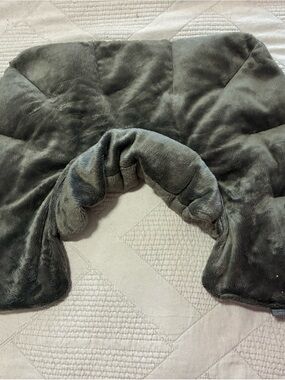 Hot/cold weighted pain relief pad